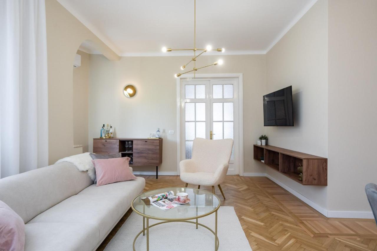 Old Town Bucharest, Luxury 2 Bedrooms Apartment Exterior photo